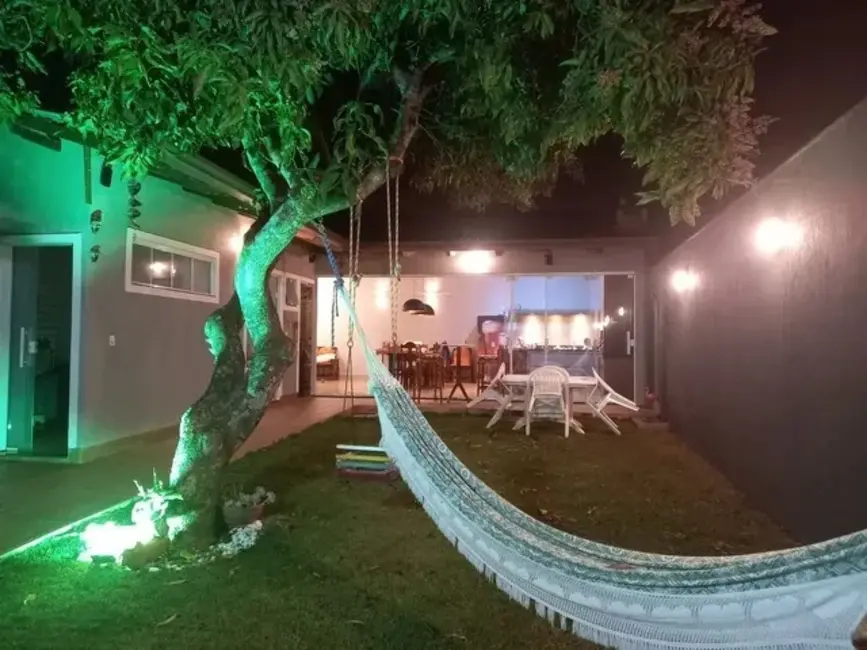 Casa com 3 quartos à venda, 400m2 em Setor Habitacional Vicente Pires, Brasilia - DF - imagem 5 Foto 5 de Casa com 3 quartos à venda, 400m2 em Setor Habitacional Vicente Pires, Brasilia - DF