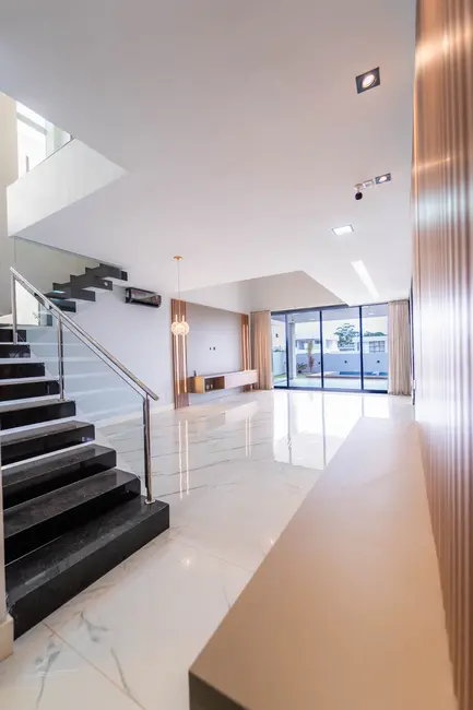 Casa com 5 quartos à venda, 400m2 em Região dos Lagos (Sobradinho), Brasilia - DF - imagem 9 Foto 9 de Casa com 5 quartos à venda, 400m2 em Região dos Lagos (Sobradinho), Brasilia - DF