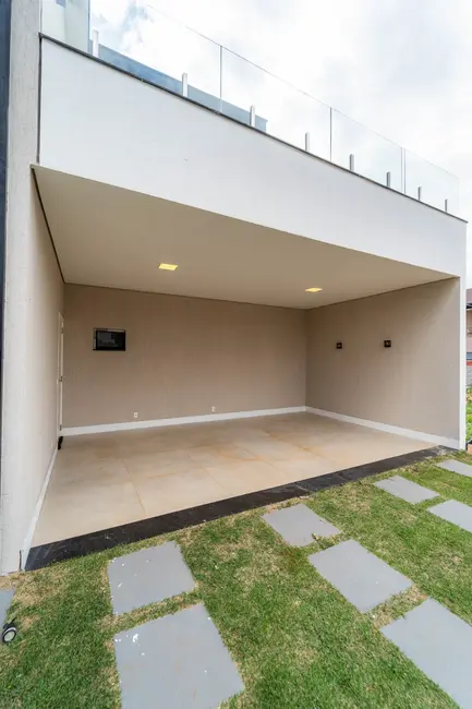 Casa com 5 quartos à venda, 400m2 em Região dos Lagos (Sobradinho), Brasilia - DF - imagem 3 Foto 3 de Casa com 5 quartos à venda, 400m2 em Região dos Lagos (Sobradinho), Brasilia - DF