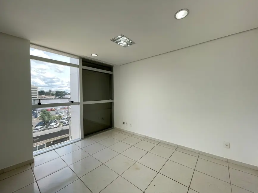 Foto 4 de Sala Comercial para alugar, 55m2 em Zona Industrial (Guará), Brasilia - DF