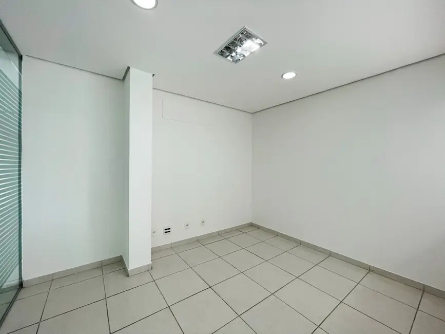 Sala Comercial para alugar, 15m2 em Zona Industrial (Guará), Brasilia - DF - imagem 6 Foto 6 de Sala Comercial para alugar, 15m2 em Zona Industrial (Guará), Brasilia - DF