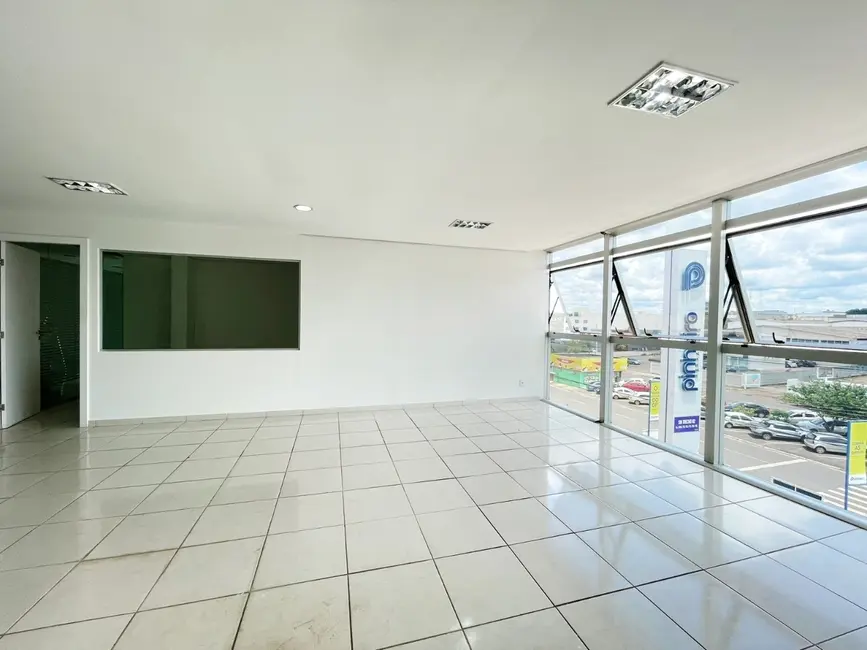 Sala Comercial para alugar, 12m2 em Zona Industrial (Guará), Brasilia - DF - imagem 3 Foto 3 de Sala Comercial para alugar, 12m2 em Zona Industrial (Guará), Brasilia - DF