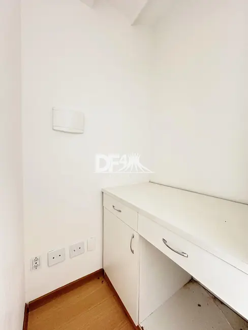 Sala Comercial para alugar, 22m2 em Asa Norte, Brasilia - DF - imagem 3 Foto 3 de Sala Comercial para alugar, 22m2 em Asa Norte, Brasilia - DF