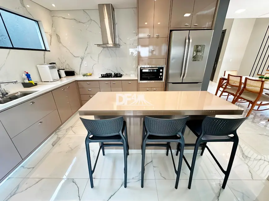 Foto 8 de Casa com 3 quartos à venda, 190m2 em Setor Habitacional Arniqueira (Águas Claras), Brasilia - DF