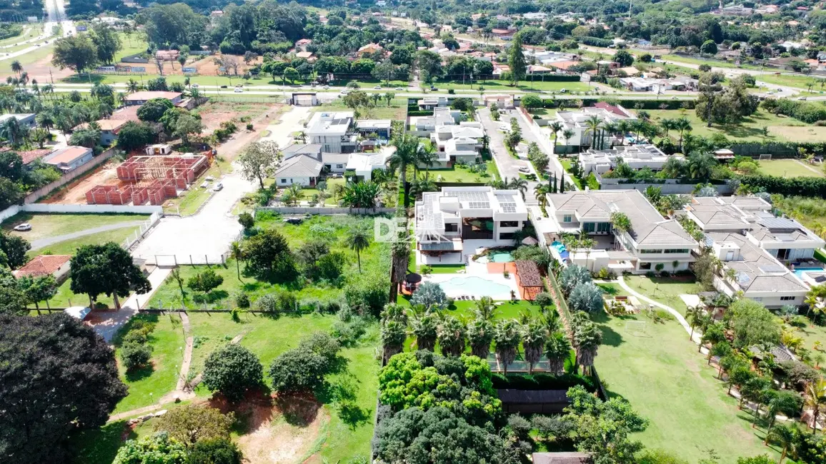 Terreno / Lote à venda, 2500m2 em Park Way, Brasilia - DF - imagem 4 Foto 4 de Terreno / Lote à venda, 2500m2 em Park Way, Brasilia - DF