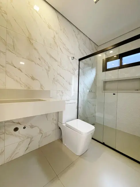 Casa com 3 quartos à venda, 260m2 em Setor Habitacional Vicente Pires, Brasilia - DF - imagem 8 Foto 8 de Casa com 3 quartos à venda, 260m2 em Setor Habitacional Vicente Pires, Brasilia - DF