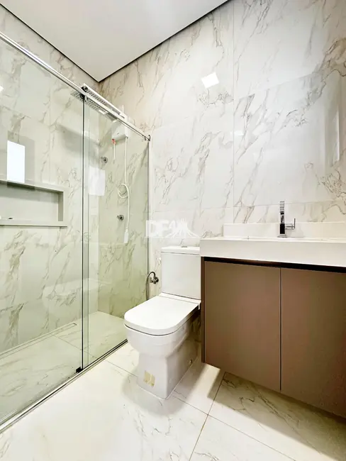 Casa com 4 quartos à venda, 400m2 em Setor Habitacional Arniqueira (Águas Claras), Brasilia - DF - imagem 7 Foto 7 de Casa com 4 quartos à venda, 400m2 em Setor Habitacional Arniqueira (Águas Claras), Brasilia - DF