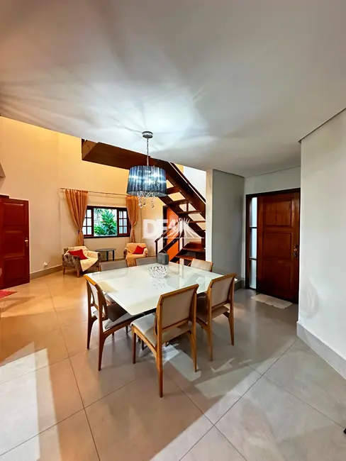 Casa de Condomínio com 3 quartos à venda, 300m2 em Setor Habitacional Arniqueira (Águas Claras), Brasilia - DF - imagem 4 Foto 4 de Casa de Condomínio com 3 quartos à venda, 300m2 em Setor Habitacional Arniqueira (Águas Claras), Brasilia - DF