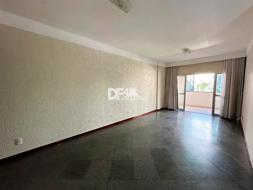 Foto 2 de Apartamento com 4 quartos à venda e para alugar, 154m2 em Brasilia - DF