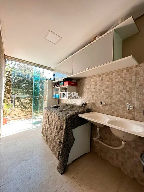 Casa com 4 quartos à venda, 261m2 em Setor Habitacional Arniqueira (Águas Claras), Brasilia - DF - imagem 8 Foto 8 de Casa com 4 quartos à venda, 261m2 em Setor Habitacional Arniqueira (Águas Claras), Brasilia - DF