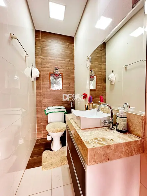 Casa com 4 quartos à venda, 261m2 em Setor Habitacional Arniqueira (Águas Claras), Brasilia - DF - imagem 5 Foto 5 de Casa com 4 quartos à venda, 261m2 em Setor Habitacional Arniqueira (Águas Claras), Brasilia - DF