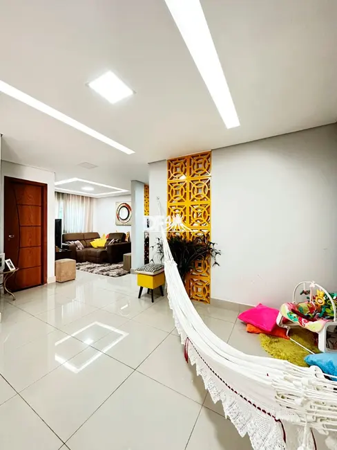 Casa com 4 quartos à venda, 261m2 em Setor Habitacional Arniqueira (Águas Claras), Brasilia - DF - imagem 9 Foto 9 de Casa com 4 quartos à venda, 261m2 em Setor Habitacional Arniqueira (Águas Claras), Brasilia - DF