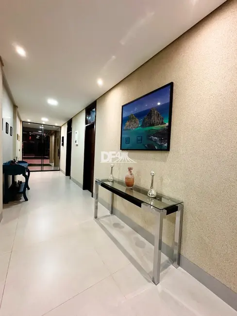 Casa com 5 quartos à venda, 600m2 em Brasilia - DF - imagem 8 Foto 8 de Casa com 5 quartos à venda, 600m2 em Brasilia - DF