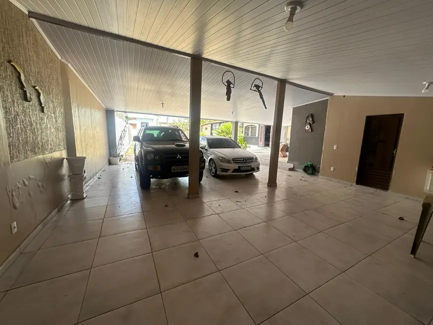 Casa com 4 quartos à venda, 2300m2 em Setor Habitacional Arniqueira (Águas Claras), Brasilia - DF - imagem 5 Foto 5 de Casa com 4 quartos à venda, 2300m2 em Setor Habitacional Arniqueira (Águas Claras), Brasilia - DF