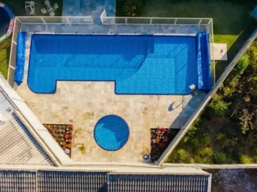 Casa com 4 quartos à venda, 550m2 em Setor Habitacional Arniqueira (Águas Claras), Brasilia - DF - imagem 3 Foto 3 de Casa com 4 quartos à venda, 550m2 em Setor Habitacional Arniqueira (Águas Claras), Brasilia - DF