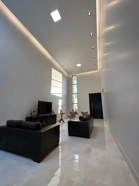 Casa de Condomínio com 3 quartos à venda, 460m2 em Setor Habitacional Vicente Pires, Brasilia - DF - imagem 8 Foto 8 de Casa de Condomínio com 3 quartos à venda, 460m2 em Setor Habitacional Vicente Pires, Brasilia - DF