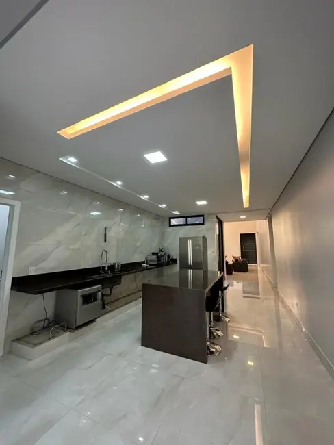 Casa de Condomínio com 3 quartos à venda, 460m2 em Setor Habitacional Vicente Pires, Brasilia - DF - imagem 9 Foto 9 de Casa de Condomínio com 3 quartos à venda, 460m2 em Setor Habitacional Vicente Pires, Brasilia - DF