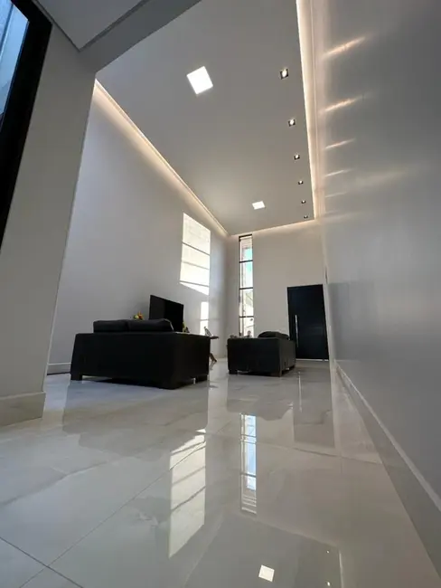 Casa de Condomínio com 3 quartos à venda, 460m2 em Setor Habitacional Vicente Pires, Brasilia - DF - imagem 5 Foto 5 de Casa de Condomínio com 3 quartos à venda, 460m2 em Setor Habitacional Vicente Pires, Brasilia - DF