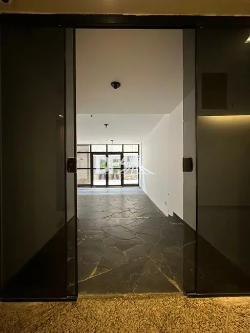 Sala Comercial para alugar, 100m2 em Asa Norte, Brasilia - DF - imagem 8 Foto 8 de Sala Comercial para alugar, 100m2 em Asa Norte, Brasilia - DF