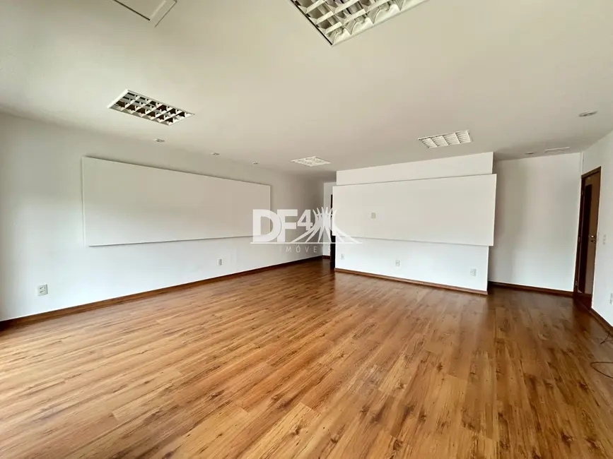 Sala Comercial para alugar, 293m2 em Asa Norte, Brasilia - DF - imagem 7 Foto 7 de Sala Comercial para alugar, 293m2 em Asa Norte, Brasilia - DF