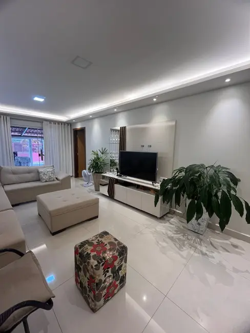 Foto 1 de Casa com 2 quartos à venda, 150m2 em Areal (Águas Claras), Brasilia - DF