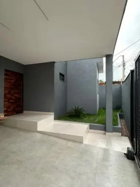 Casa com 3 quartos à venda, 160m2 em Brasilia - DF - imagem 3 Foto 3 de Casa com 3 quartos à venda, 160m2 em Brasilia - DF