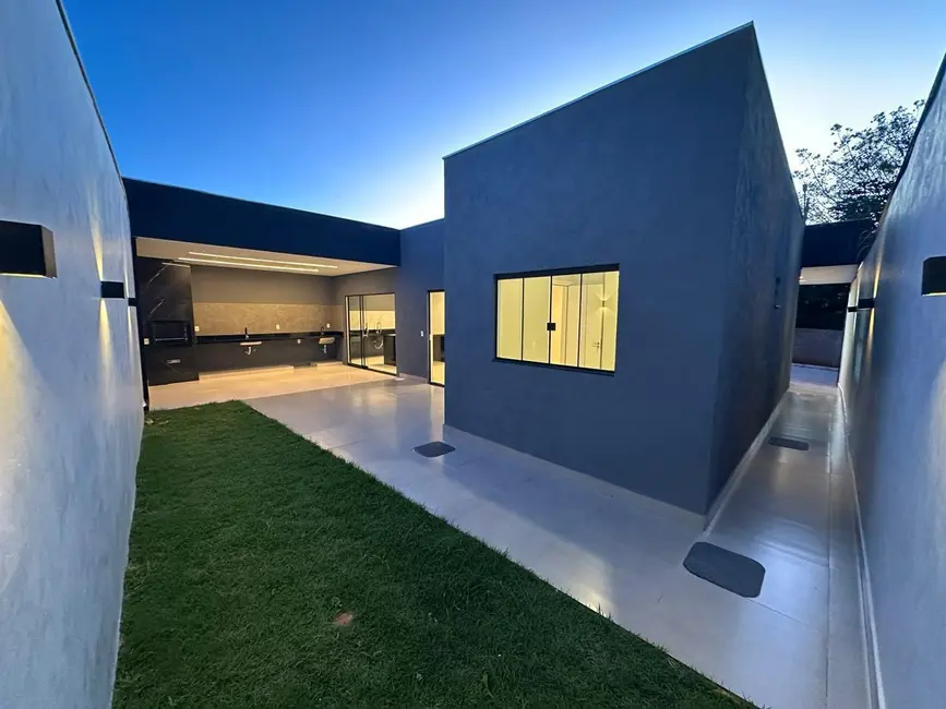 Foto 1 de Casa com 3 quartos à venda, 160m2 em Brasilia - DF
