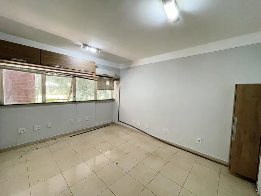 Sala Comercial para alugar, 26m2 em Asa Norte, Brasilia - DF - imagem 3 Foto 3 de Sala Comercial para alugar, 26m2 em Asa Norte, Brasilia - DF