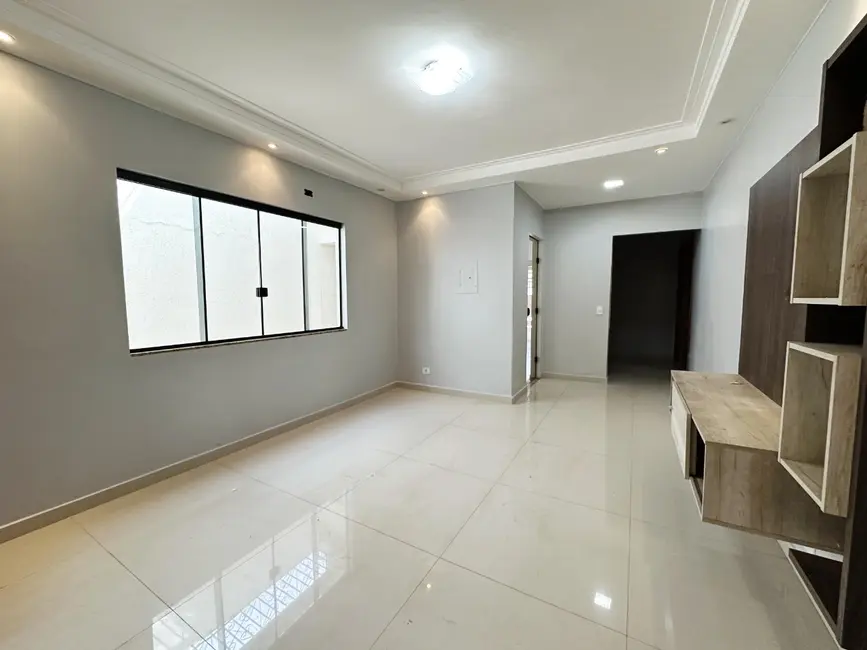 Foto 2 de Casa com 3 quartos para alugar, 350m2 em Taguatinga Sul (Taguatinga), Brasilia - DF