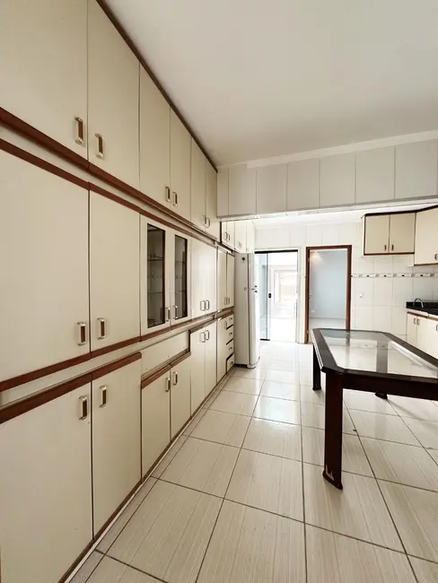 Foto 8 de Casa com 3 quartos para alugar, 350m2 em Taguatinga Sul (Taguatinga), Brasilia - DF