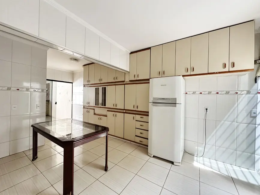 Foto 6 de Casa com 3 quartos para alugar, 350m2 em Taguatinga Sul (Taguatinga), Brasilia - DF
