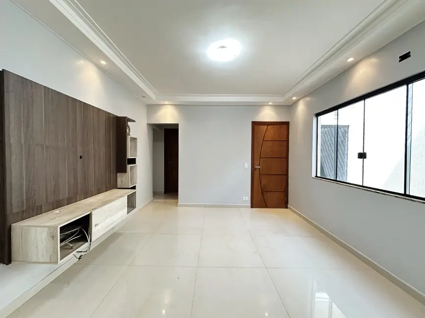 Foto 3 de Casa com 3 quartos para alugar, 350m2 em Taguatinga Sul (Taguatinga), Brasilia - DF
