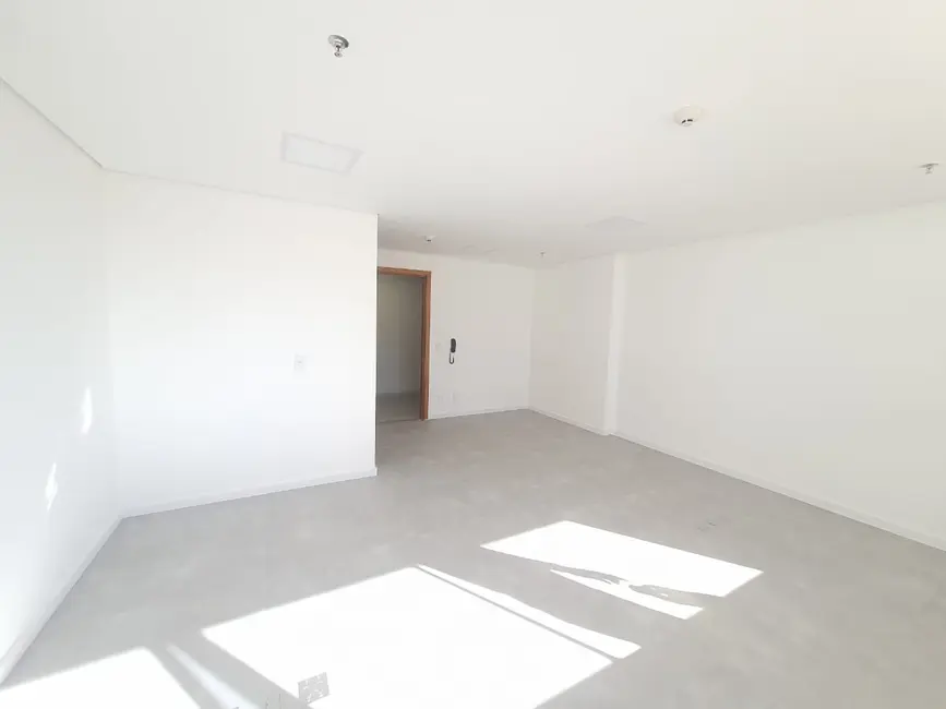 Sala Comercial à venda, 32m2 em Norte (Águas Claras), Brasilia - DF - imagem 3 Foto 3 de Sala Comercial à venda, 32m2 em Norte (Águas Claras), Brasilia - DF