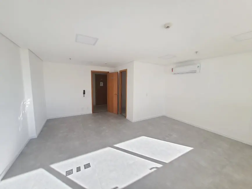 Sala Comercial à venda, 32m2 em Norte (Águas Claras), Brasilia - DF - imagem 5 Foto 5 de Sala Comercial à venda, 32m2 em Norte (Águas Claras), Brasilia - DF