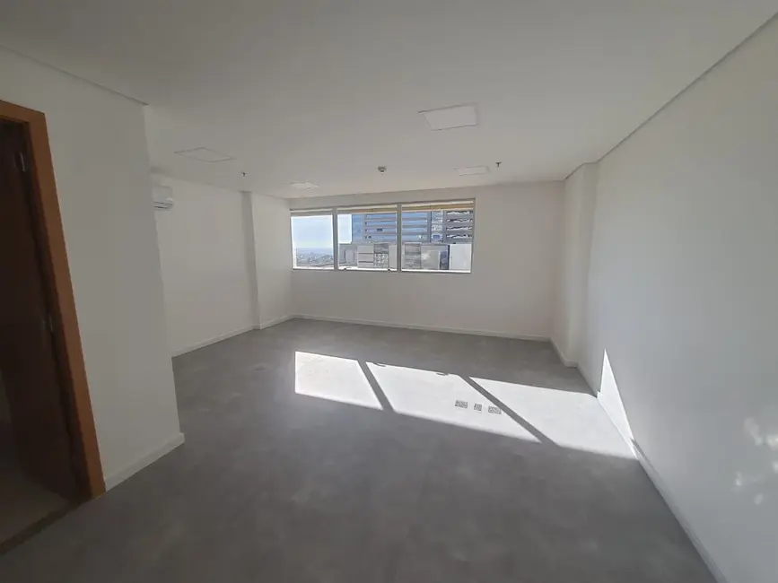 Sala Comercial à venda, 32m2 em Norte (Águas Claras), Brasilia - DF - imagem 4 Foto 4 de Sala Comercial à venda, 32m2 em Norte (Águas Claras), Brasilia - DF