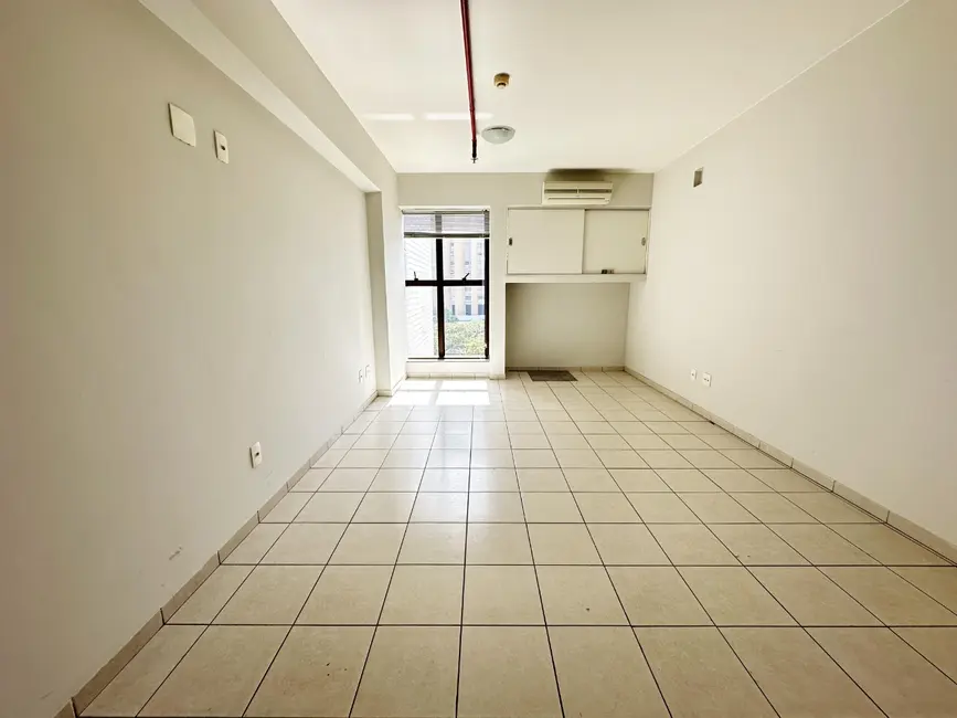 Foto 3 de Sala Comercial para alugar, 27m2 em Asa Sul, Brasilia - DF