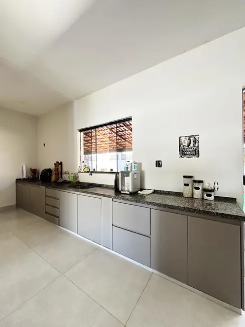 Casa de Condomínio com 4 quartos para alugar, 800m2 em Ponte Alta Norte (Gama), Brasilia - DF - imagem 9 Foto 9 de Casa de Condomínio com 4 quartos para alugar, 800m2 em Ponte Alta Norte (Gama), Brasilia - DF