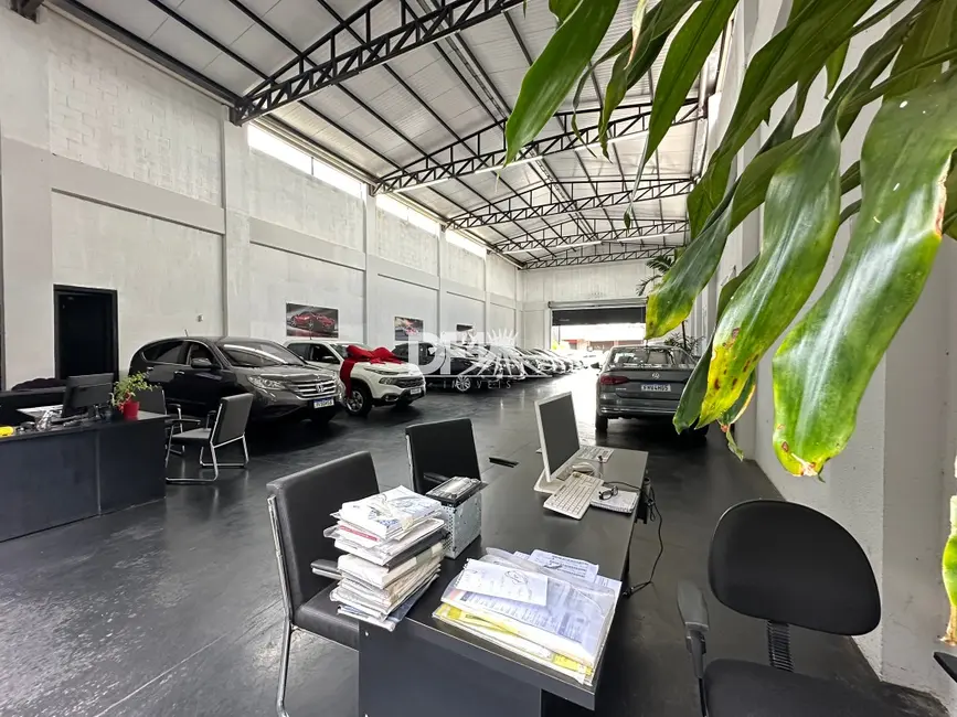 Armazém / Galpão à venda e para alugar, 600m2 em Setor Habitacional Vicente Pires, Brasilia - DF - imagem 3 Foto 3 de Armazém / Galpão à venda e para alugar, 600m2 em Setor Habitacional Vicente Pires, Brasilia - DF