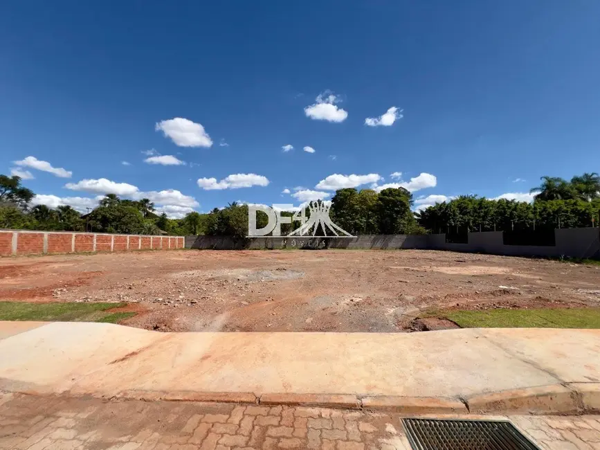Terreno / Lote à venda, 2500m2 em Park Way, Brasilia - DF - imagem 2 Foto 2 de Terreno / Lote à venda, 2500m2 em Park Way, Brasilia - DF