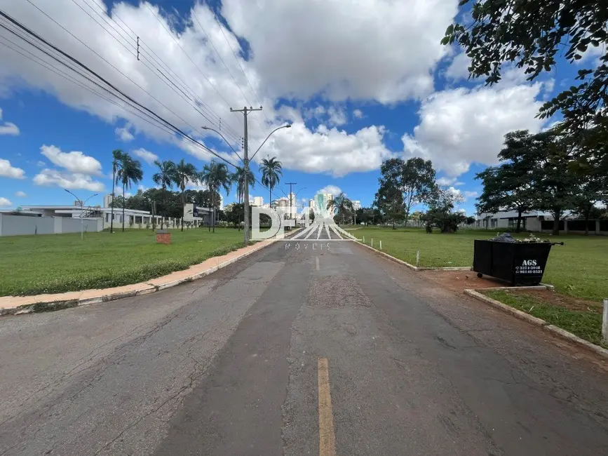 Terreno / Lote à venda, 2500m2 em Park Way, Brasilia - DF - imagem 3 Foto 3 de Terreno / Lote à venda, 2500m2 em Park Way, Brasilia - DF