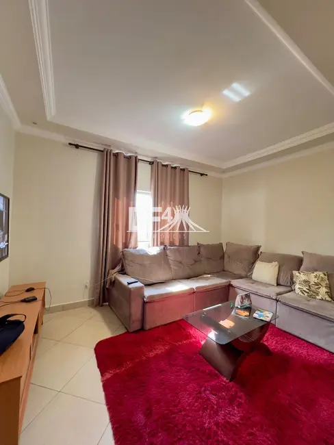 Casa de Condomínio com 3 quartos à venda, 200m2 em Ponte Alta Norte (Gama), Brasilia - DF - imagem 5 Foto 5 de Casa de Condomínio com 3 quartos à venda, 200m2 em Ponte Alta Norte (Gama), Brasilia - DF