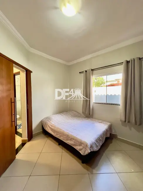 Casa de Condomínio com 3 quartos à venda, 200m2 em Ponte Alta Norte (Gama), Brasilia - DF - imagem 9 Foto 9 de Casa de Condomínio com 3 quartos à venda, 200m2 em Ponte Alta Norte (Gama), Brasilia - DF