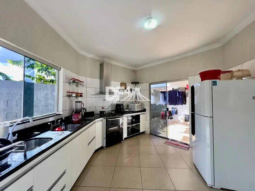 Casa de Condomínio com 3 quartos à venda, 200m2 em Ponte Alta Norte (Gama), Brasilia - DF - imagem 8 Foto 8 de Casa de Condomínio com 3 quartos à venda, 200m2 em Ponte Alta Norte (Gama), Brasilia - DF