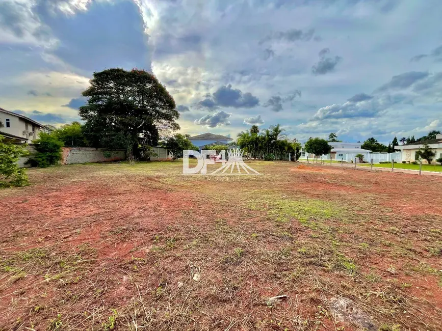 Terreno / Lote à venda, 2500m2 em Park Way, Brasilia - DF - imagem 3 Foto 3 de Terreno / Lote à venda, 2500m2 em Park Way, Brasilia - DF