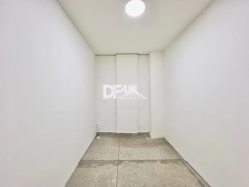 Sala Comercial para alugar, 150m2 em Setor Habitacional Vicente Pires, Brasilia - DF - imagem 4 Foto 4 de Sala Comercial para alugar, 150m2 em Setor Habitacional Vicente Pires, Brasilia - DF