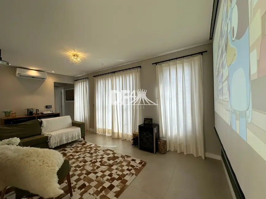 Foto 4 de Casa com 3 quartos à venda, 300m2 em Guará I, Brasilia - DF