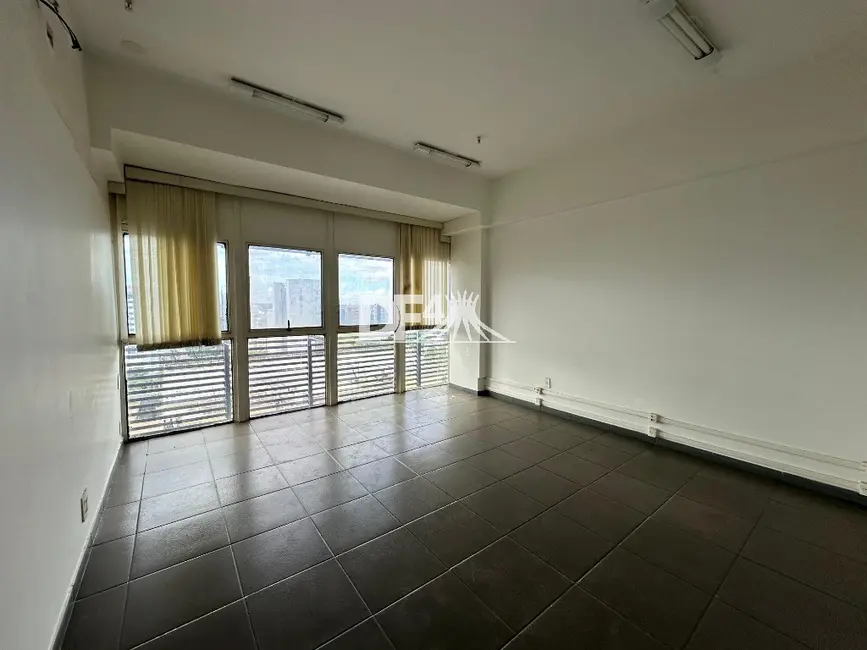 Sala Comercial para alugar, 41m2 em Asa Sul, Brasilia - DF - imagem 8 Foto 8 de Sala Comercial para alugar, 41m2 em Asa Sul, Brasilia - DF