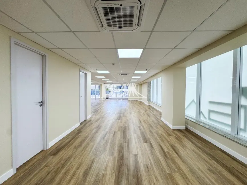 Sala Comercial para alugar, 255m2 em Asa Sul, Brasilia - DF - imagem 4 Foto 4 de Sala Comercial para alugar, 255m2 em Asa Sul, Brasilia - DF