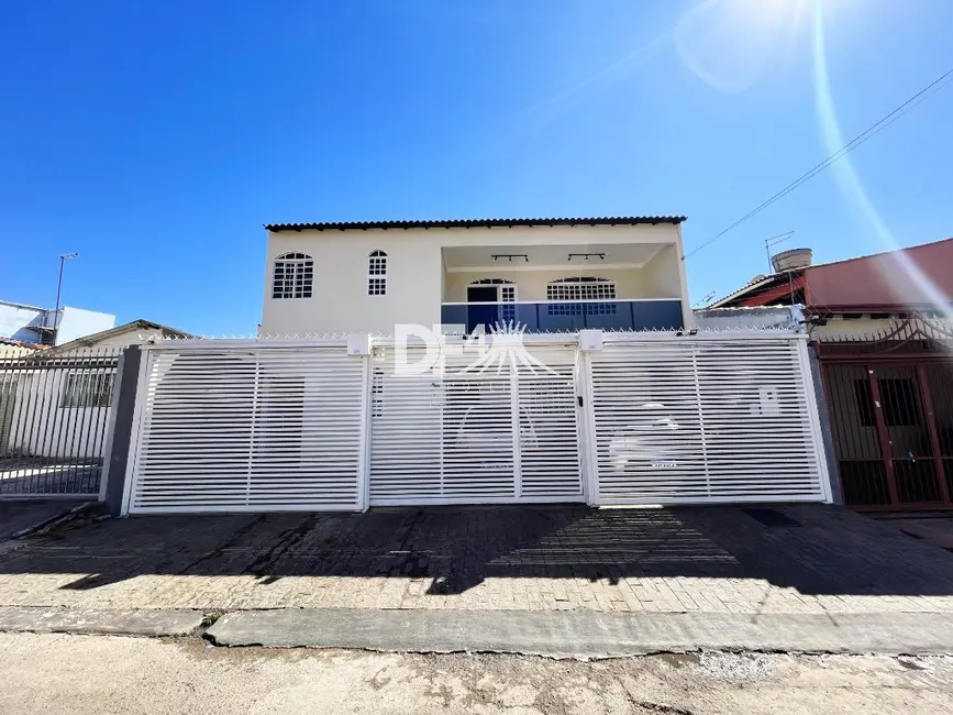 Casa com 5 quartos à venda, 260m2 em Taguatinga Norte (Taguatinga), Brasilia - DF - imagem 1 Foto 1 de Casa com 5 quartos à venda, 260m2 em Taguatinga Norte (Taguatinga), Brasilia - DF