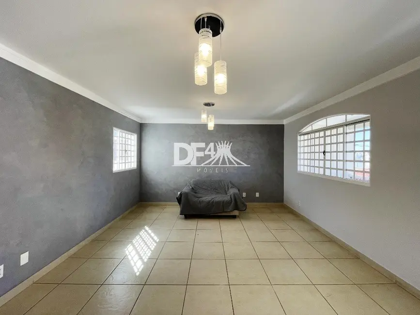 Casa com 5 quartos à venda, 260m2 em Taguatinga Norte (Taguatinga), Brasilia - DF - imagem 6 Foto 6 de Casa com 5 quartos à venda, 260m2 em Taguatinga Norte (Taguatinga), Brasilia - DF